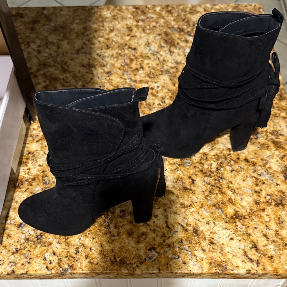 Elegant Black Suede Women's Ankle boot. SZ 8 worn once, perfect condition.